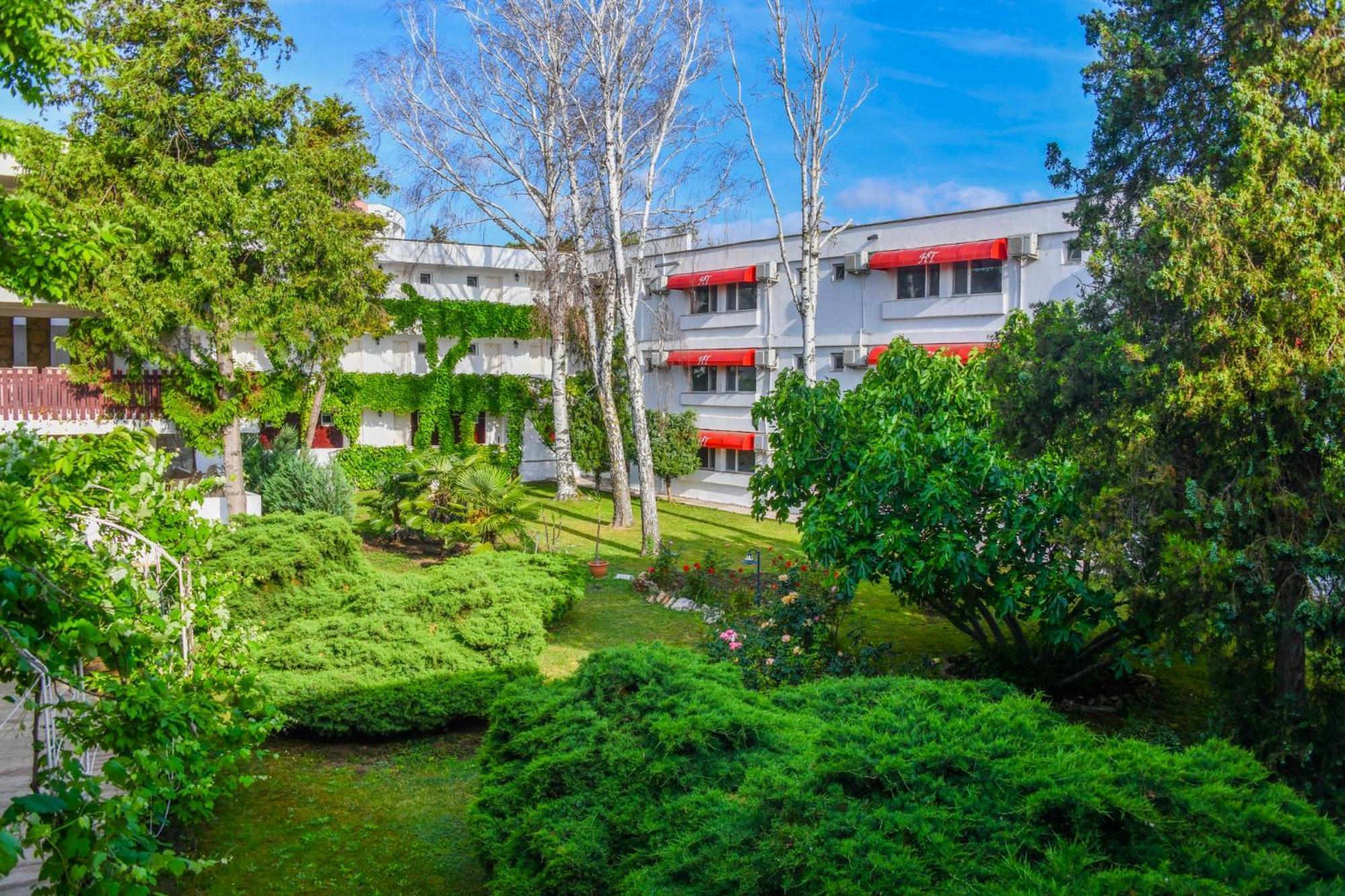 Complex Tismana 3* All Inclusive Jupiter Exterior photo